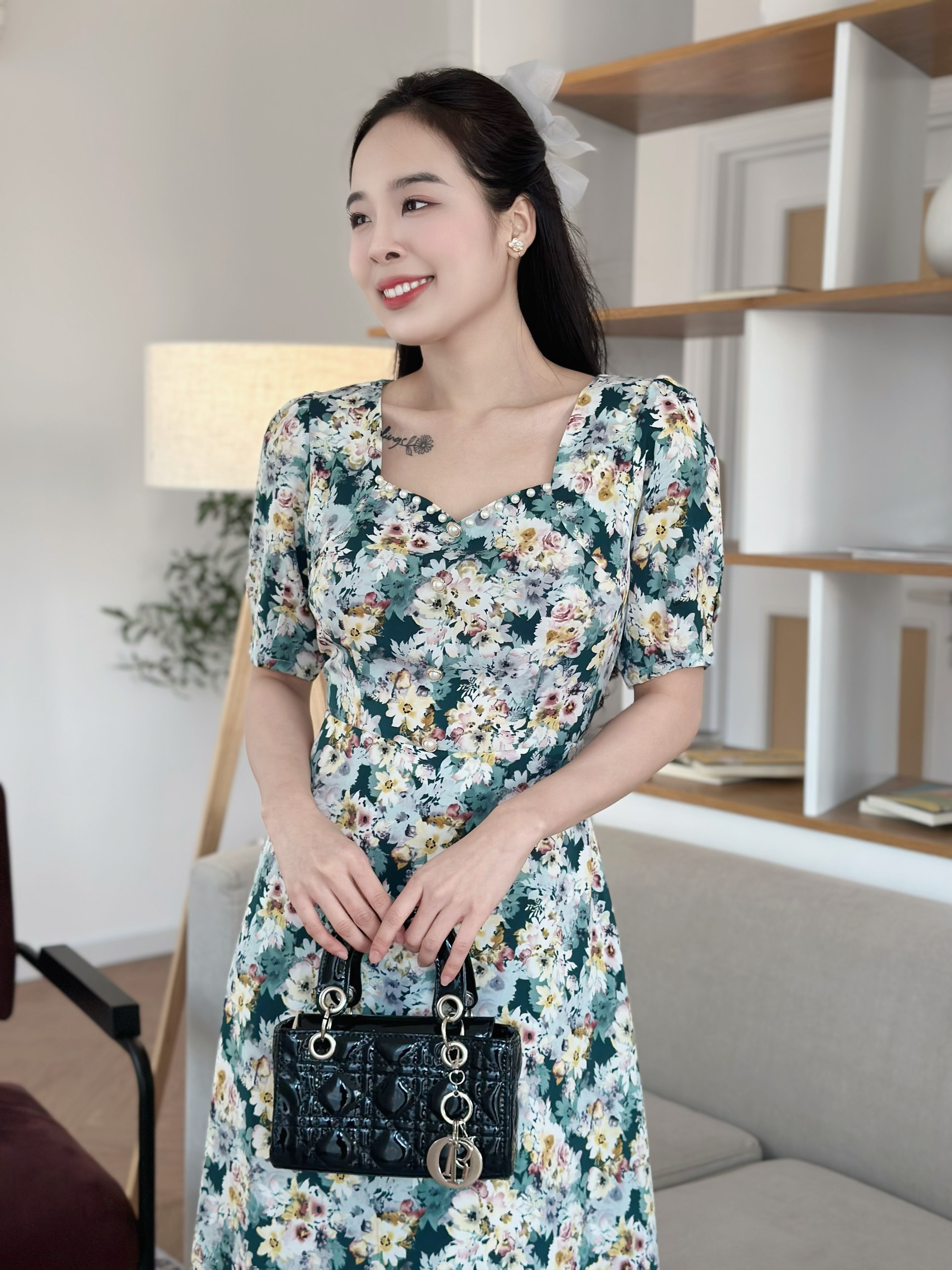 Đầm hoa form dài, cổ đính ngọc đính nút, tay phồng Misa - MS0312 (Hình thật shop chụp)