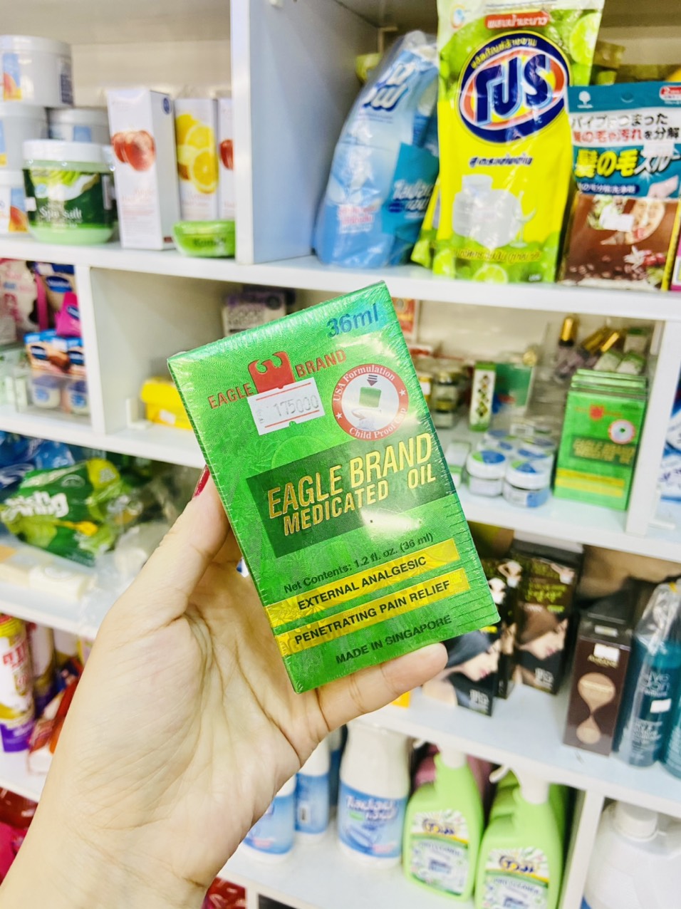 [HCM][HÀNG CHUẨNCHAI TO] DẦU GIÓ XANH CON Ó 2 NẤC SINGAPORE 36ML