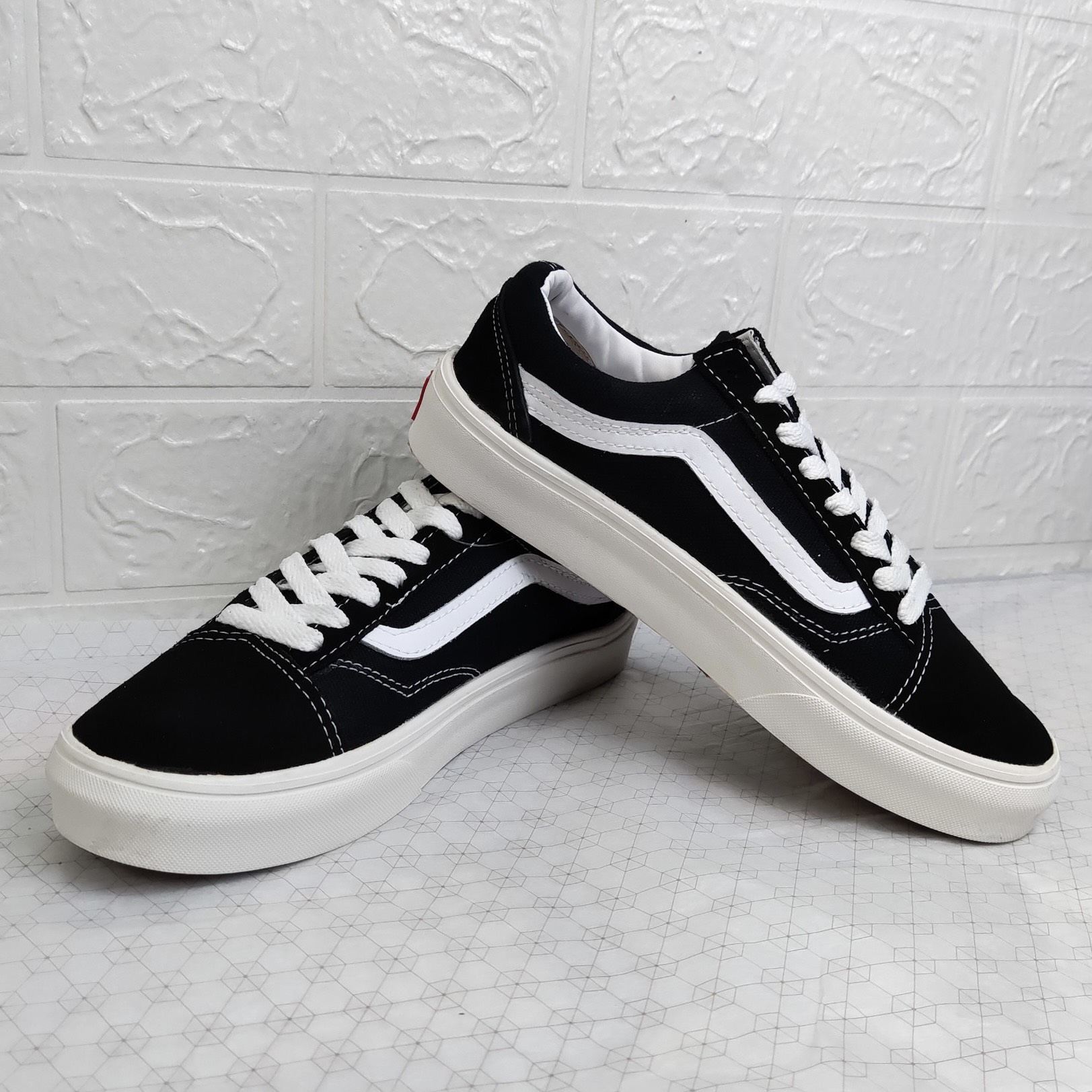 Giày Thể Thao Vans Vault Đen Nam Nữ Full Box