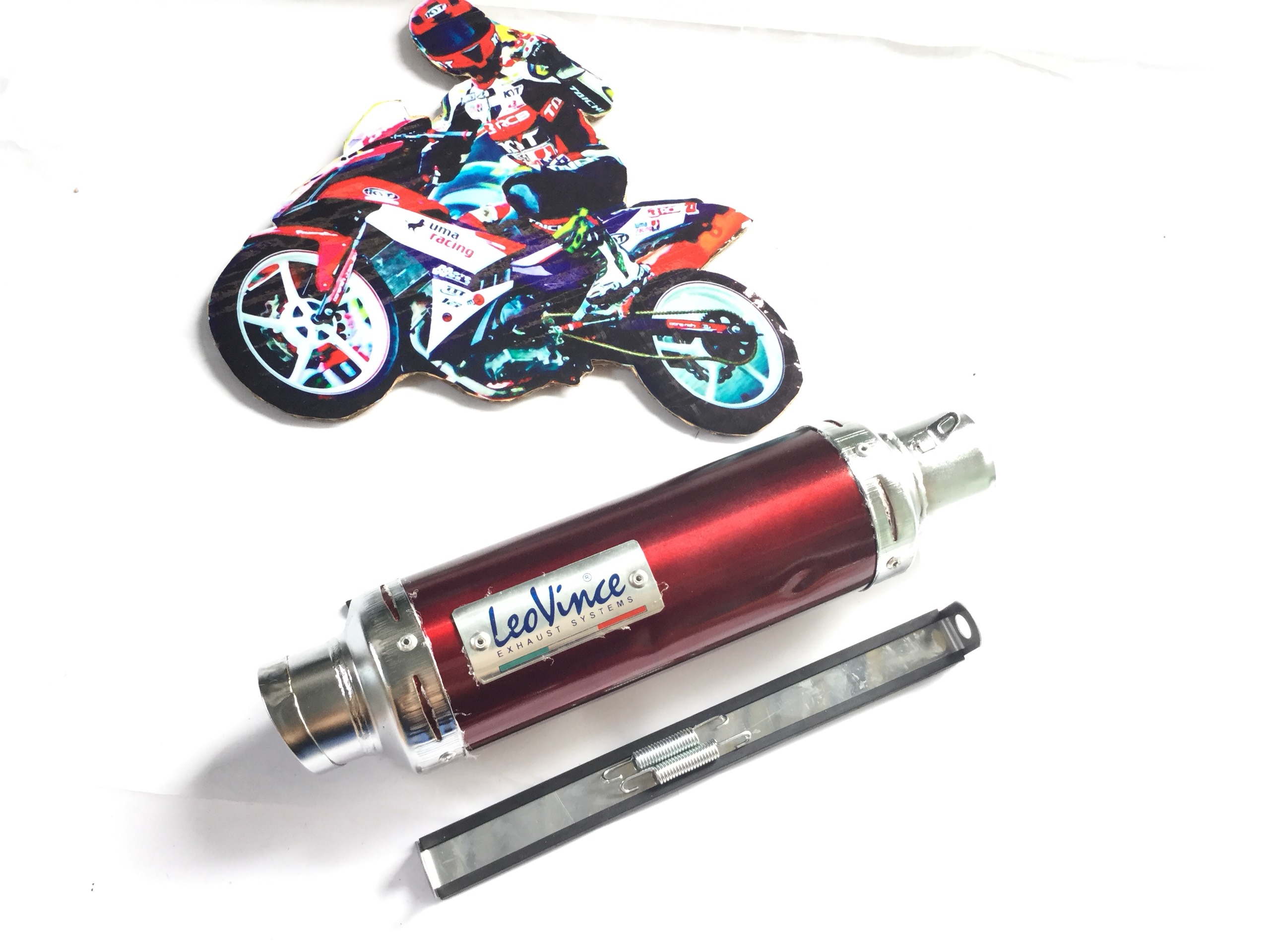 Lon pô leovince đỏ - lon chưa cổ ,,,,,,,,,