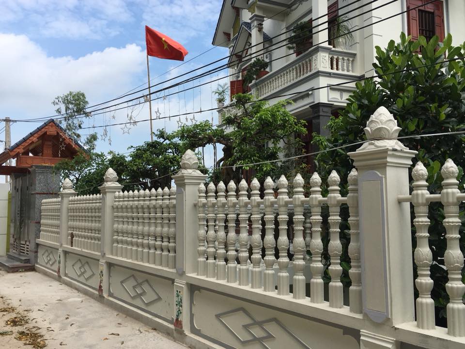 KHUÔN HÀNG RÀO BÚP SEN 1M13