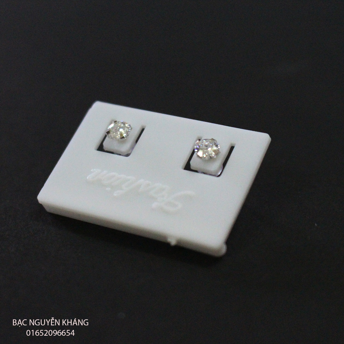 1 chiếc nụ tai bạc đá trắng cỡ 3mm