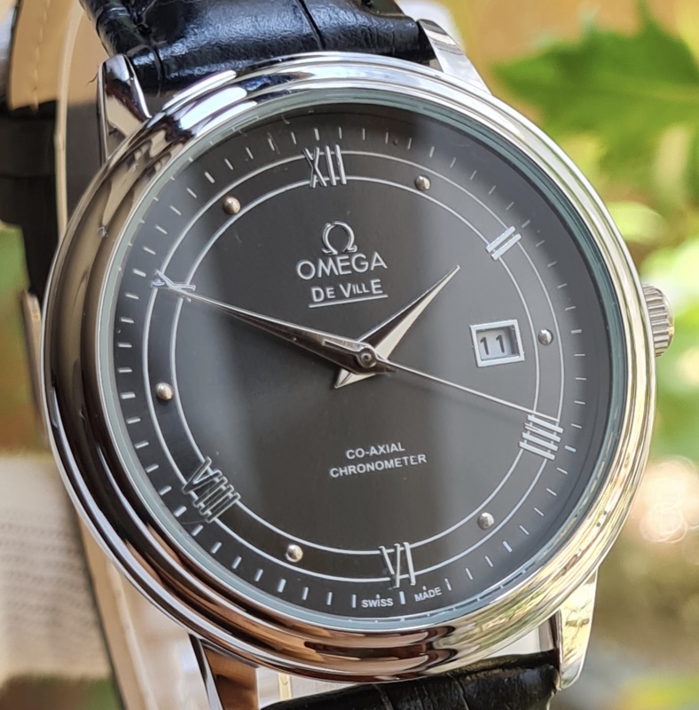Đồng hồ nam 40mm kim trôi bán chạy