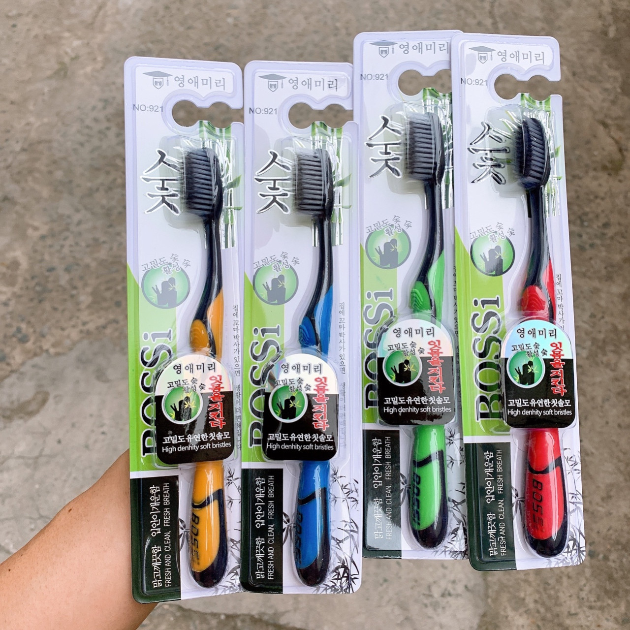 Combo 10 bàn chải than tre Bossi Hàn Quốc