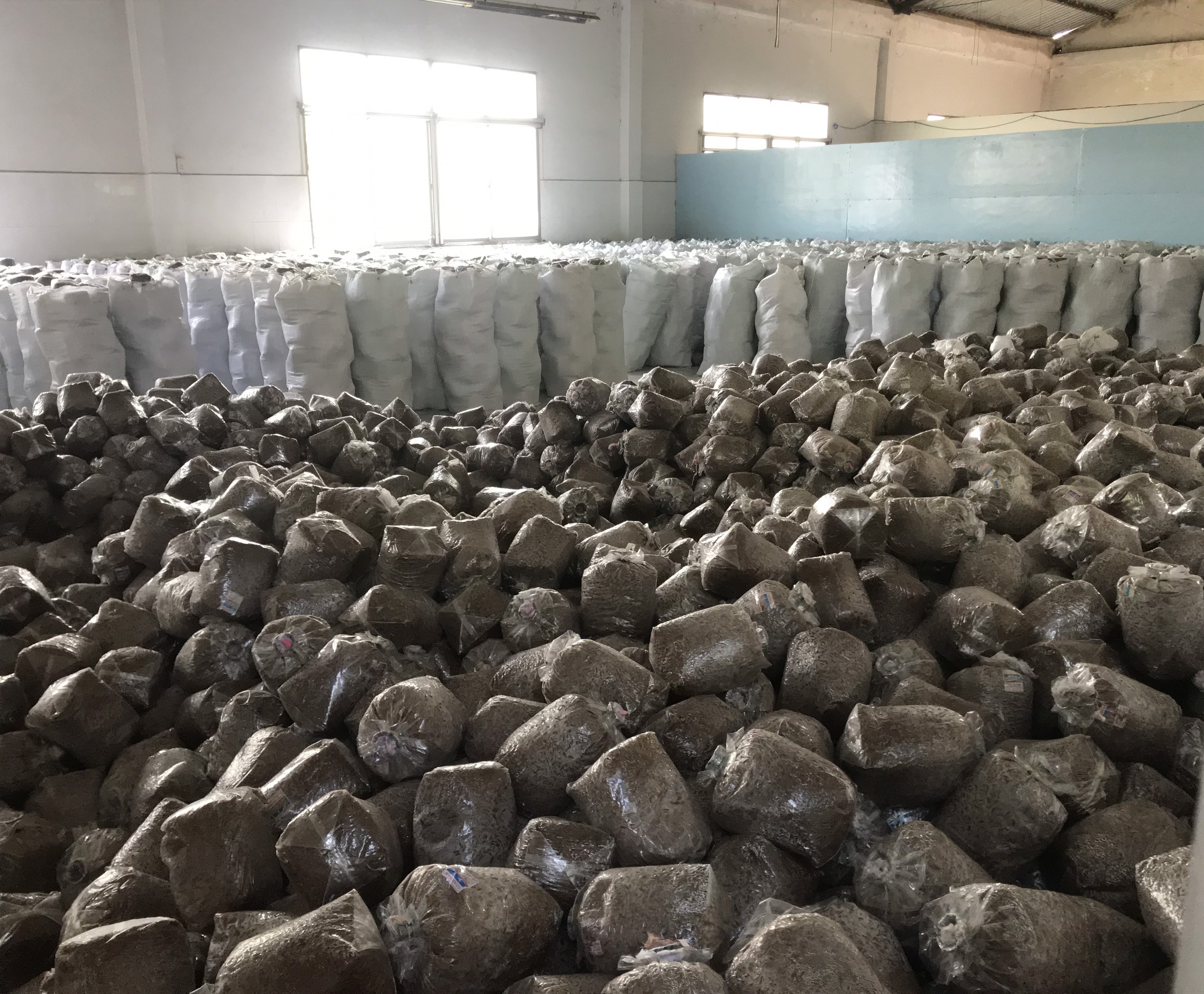 Dinh dưỡng nấm rơm Thần Nông (1kg)