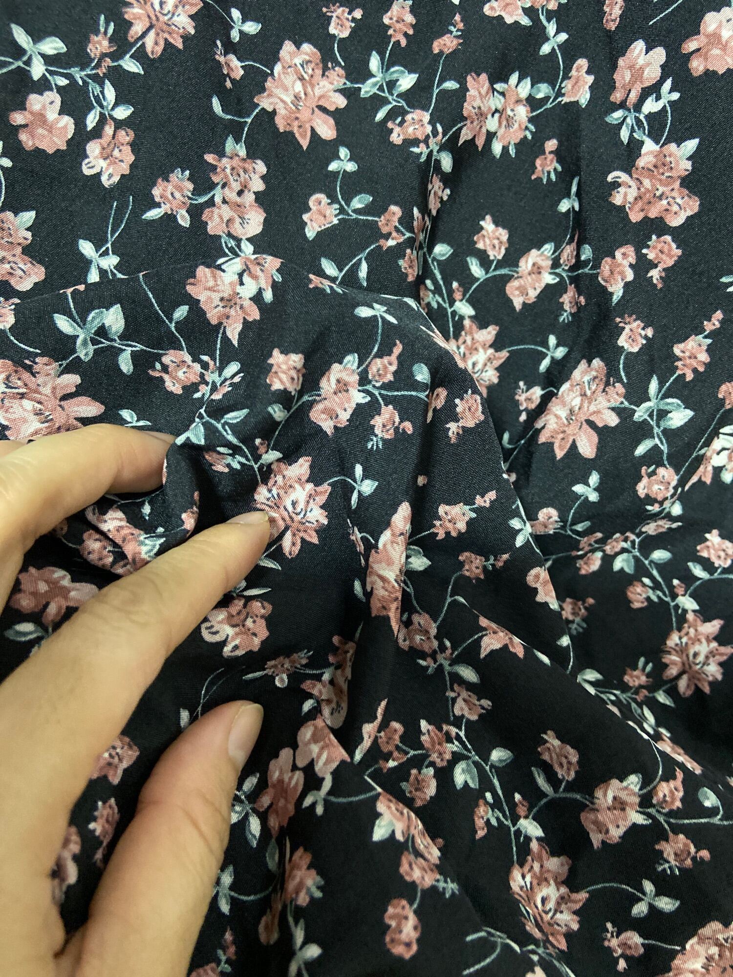 1m vải lụa hoa nhí suông mềm giản nhẹ khổ 1m5(230)