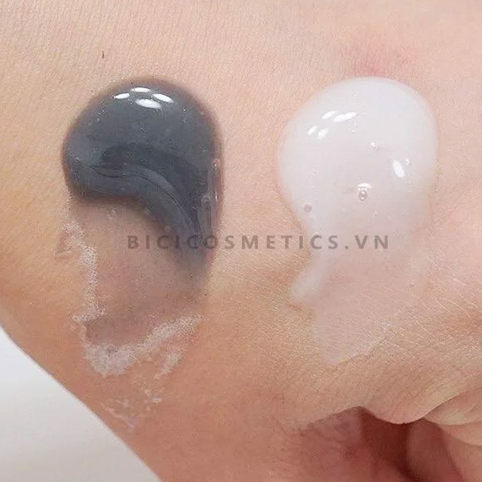 Mặt Nạ Sủi Bọt Thải Độc Da Su:m 37