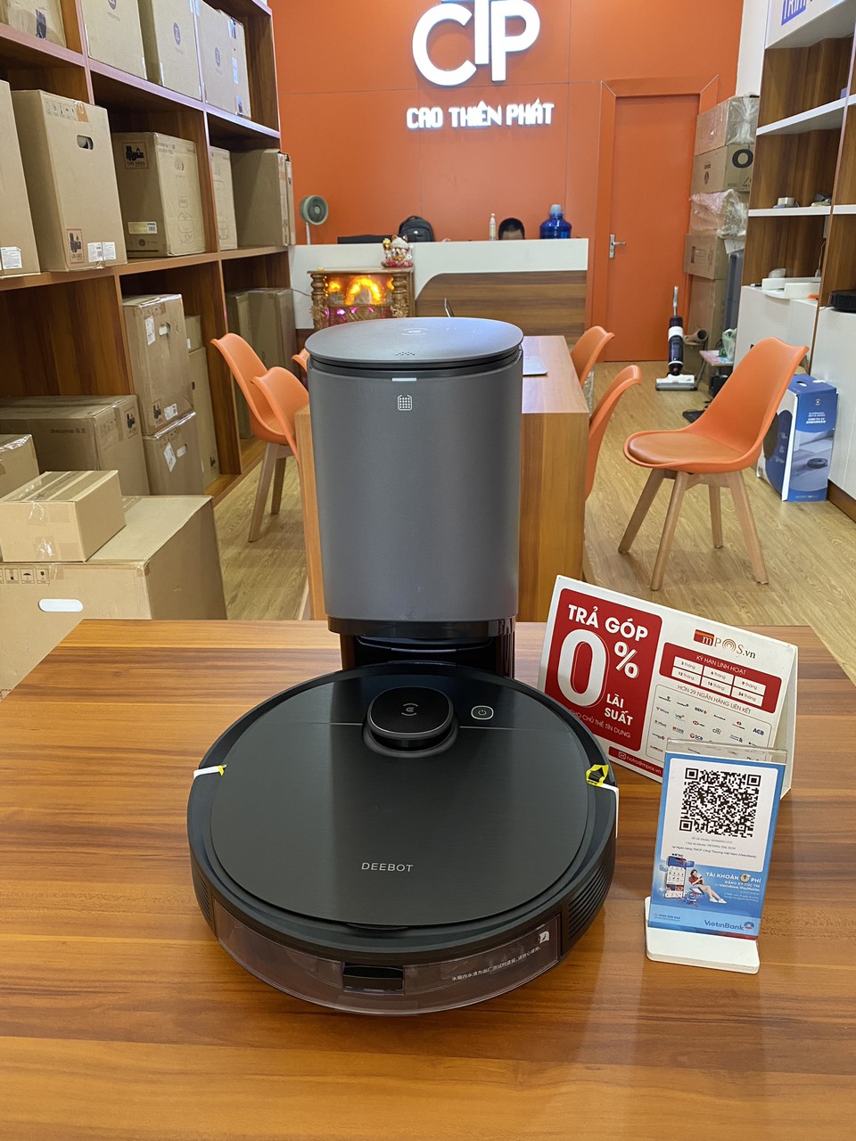 [HCM]Robot hút bụi lau nhà Ecovacs Deebot OZMO T8 AIVI PLUS