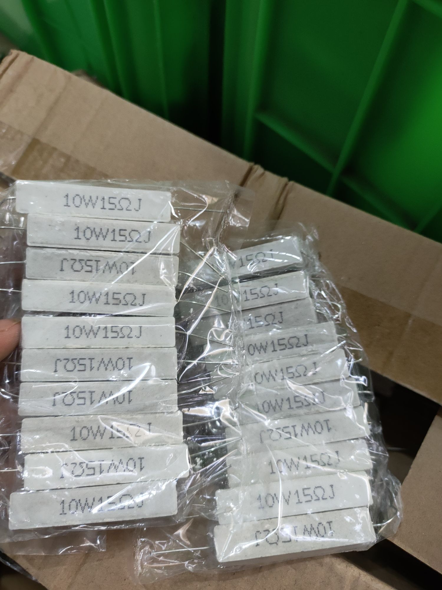 10 điện trở sứ 15om 10w