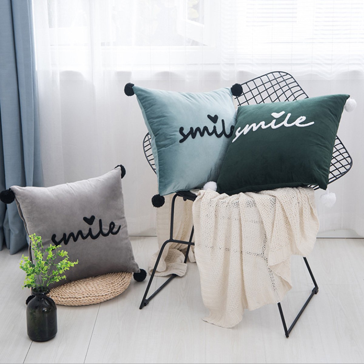 Gối Sofa Trang Trí SMILE (45x45cm)