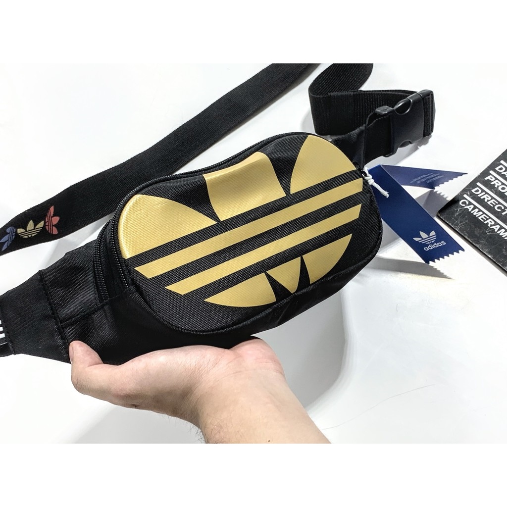 Túi Đeo Chéo Thời Trang Metallic White FT8917 (logo trắng)