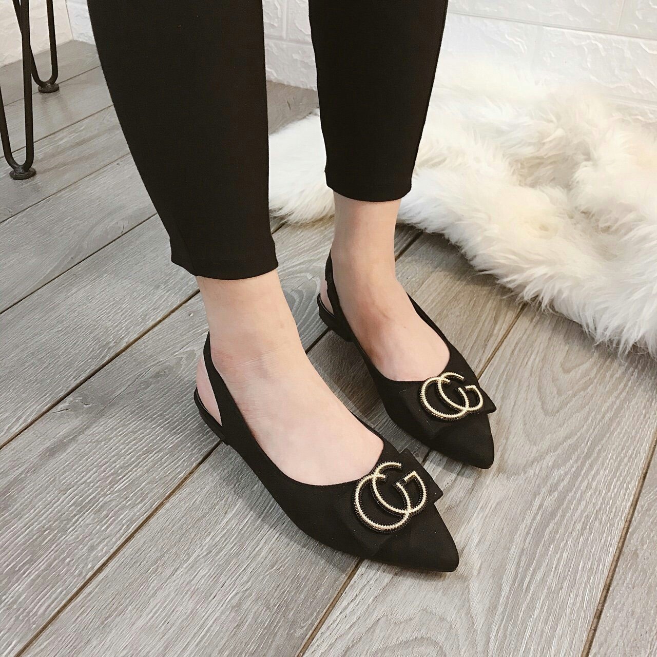 Giày sandal bít mũi đế bệt mũi nhọn da lộn gc hở gót- 292