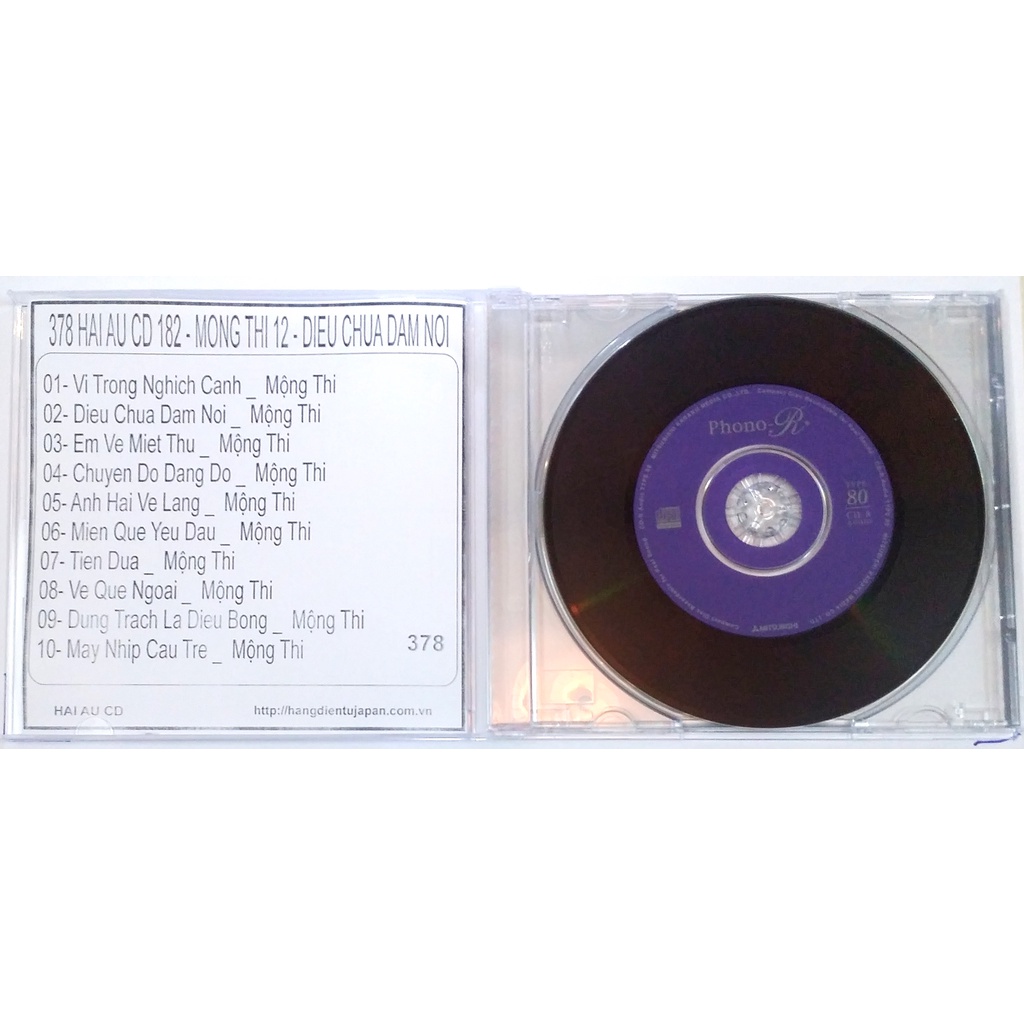 CD phono gồm 8 đĩa ghi nhạc sẵn.