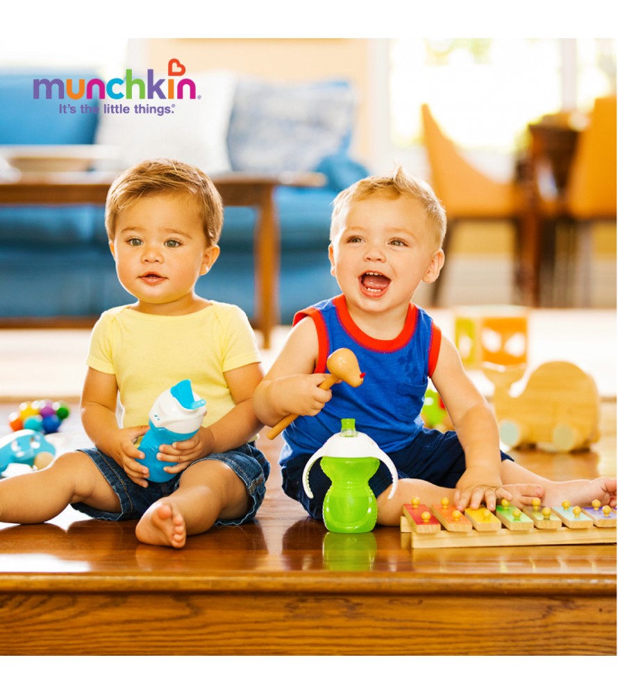 CỐC TẬP UỐNG ĐẦU SIÊU DAI MUNCHKIN