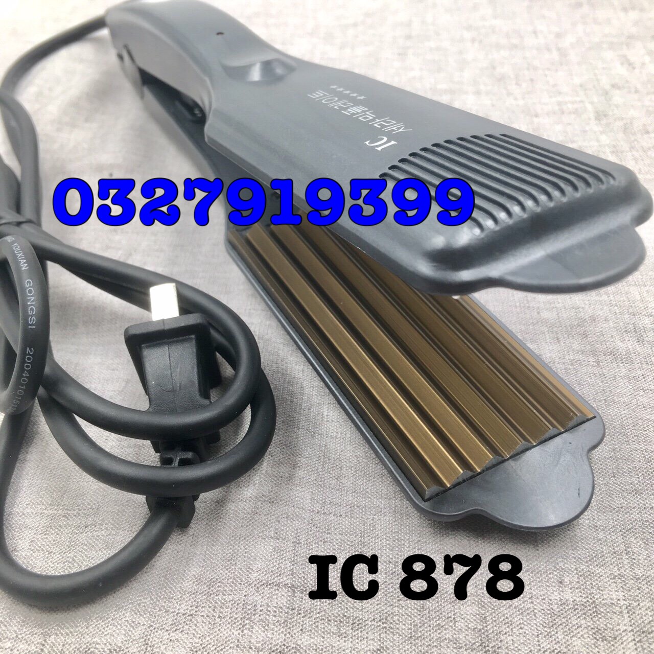 Máy Bấm Tóc Dập Xù Cao Cấp 6618 Chức Năng Duỗi Phồng Uốn Xoăn Nhanh Hiệu Quả Bề Mặt Ceremic Chống Dính An Toàn Tiết Kiệm Thời Gian Và Điện Máu Đen 26.5cm Gọn Nhẹ Dễ Thao Tác
