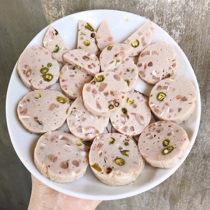 Chả lụa tai heo ướt xiêm nhà làm Cô 4 Bình Định (0.5kg)