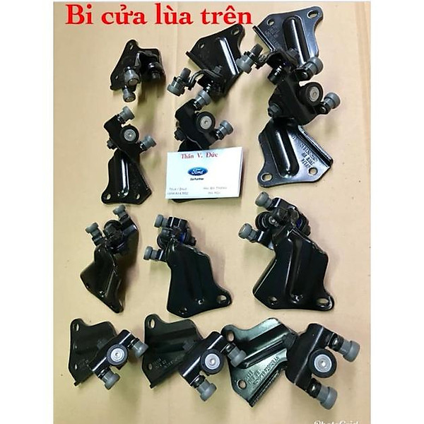 Bi cửa lùa trên Ford Transit
