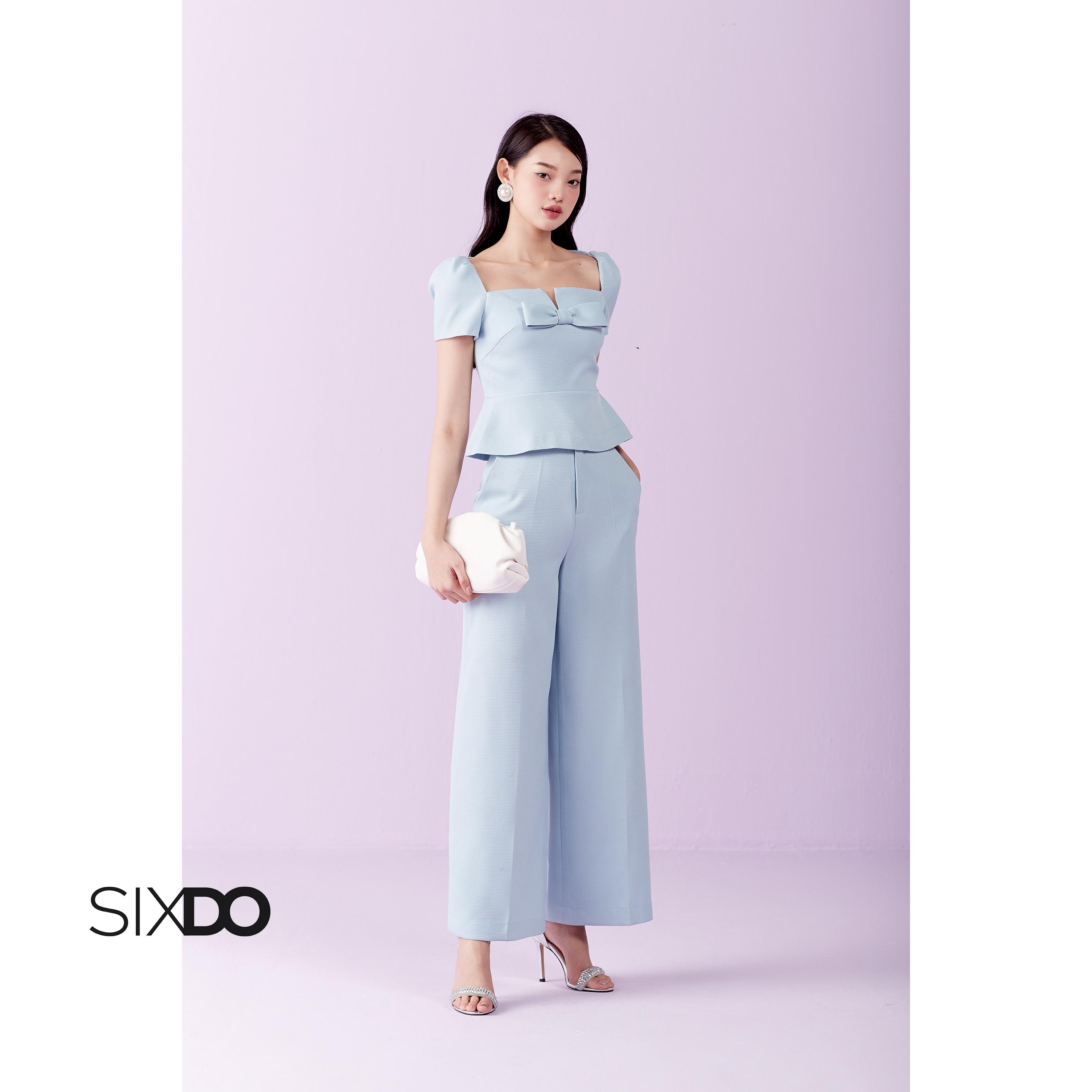 Áo nữ cổ vuông phối nơ SIXDO (Light Blue Square Neck Raw Top)