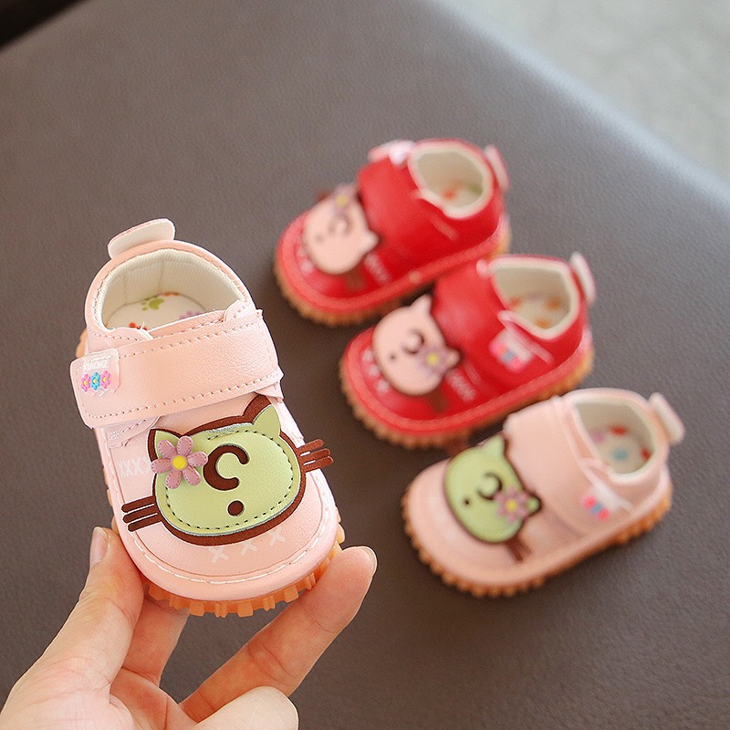 [Hoàn tiền 15%]Giày tập đi cho bé gái đế mềm êm chân có kèn mặt mèo dễ thương cho bé 0-2 tuổi-NG8