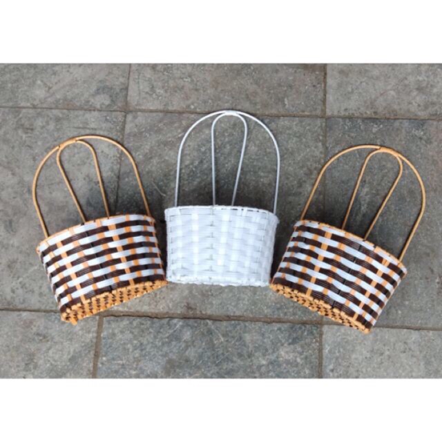 [Lấy mã giảm thêm 30%] Giỏ mây cắm hoa giấy nhún cắm hoa thật treo hành tỏi