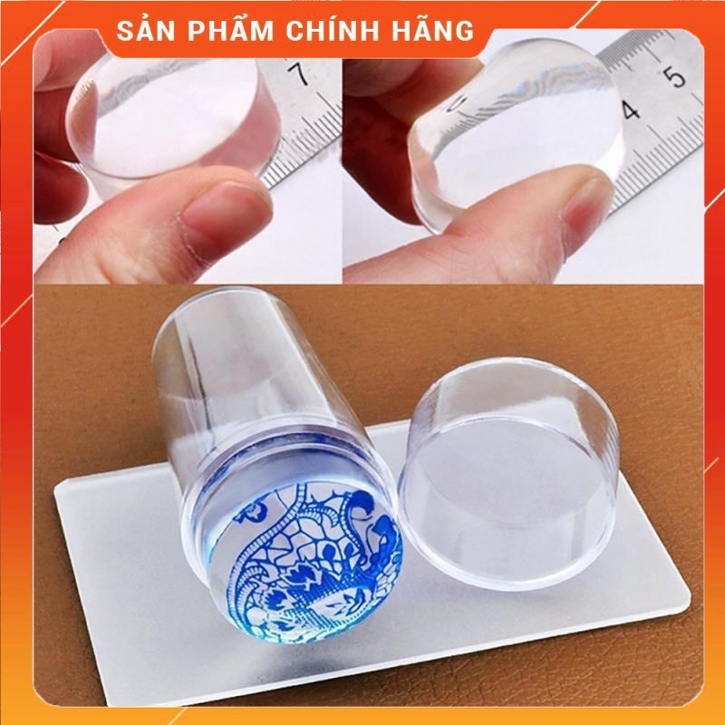 Con dấu silicon in hình nên móng tay
