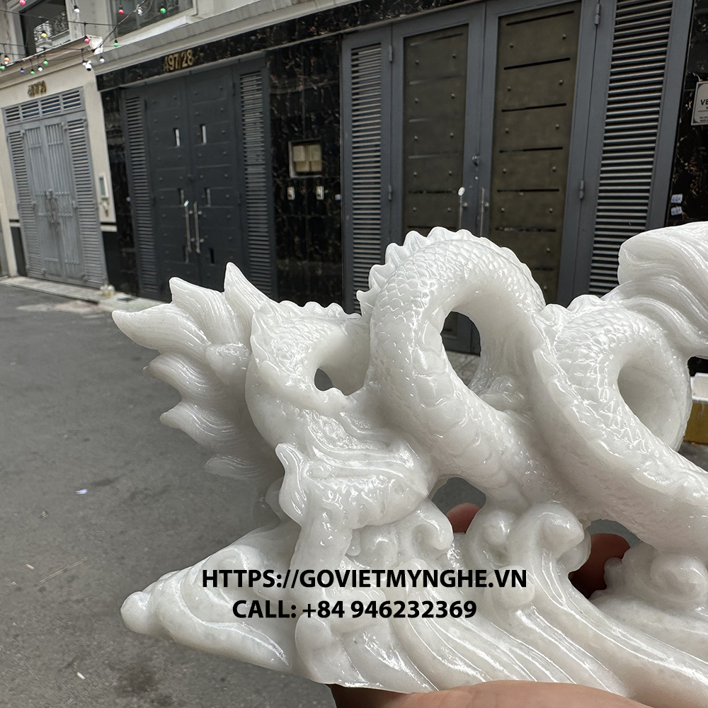 Feng Shui display dragon statue-peacock feather white ice-26cm long