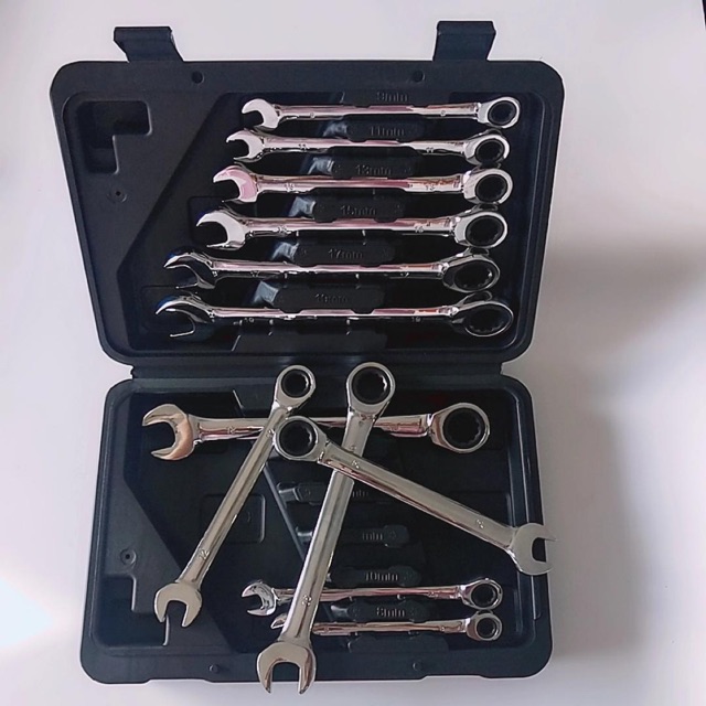 Bộ cà lê lắc tự động 12 chi tiết germany