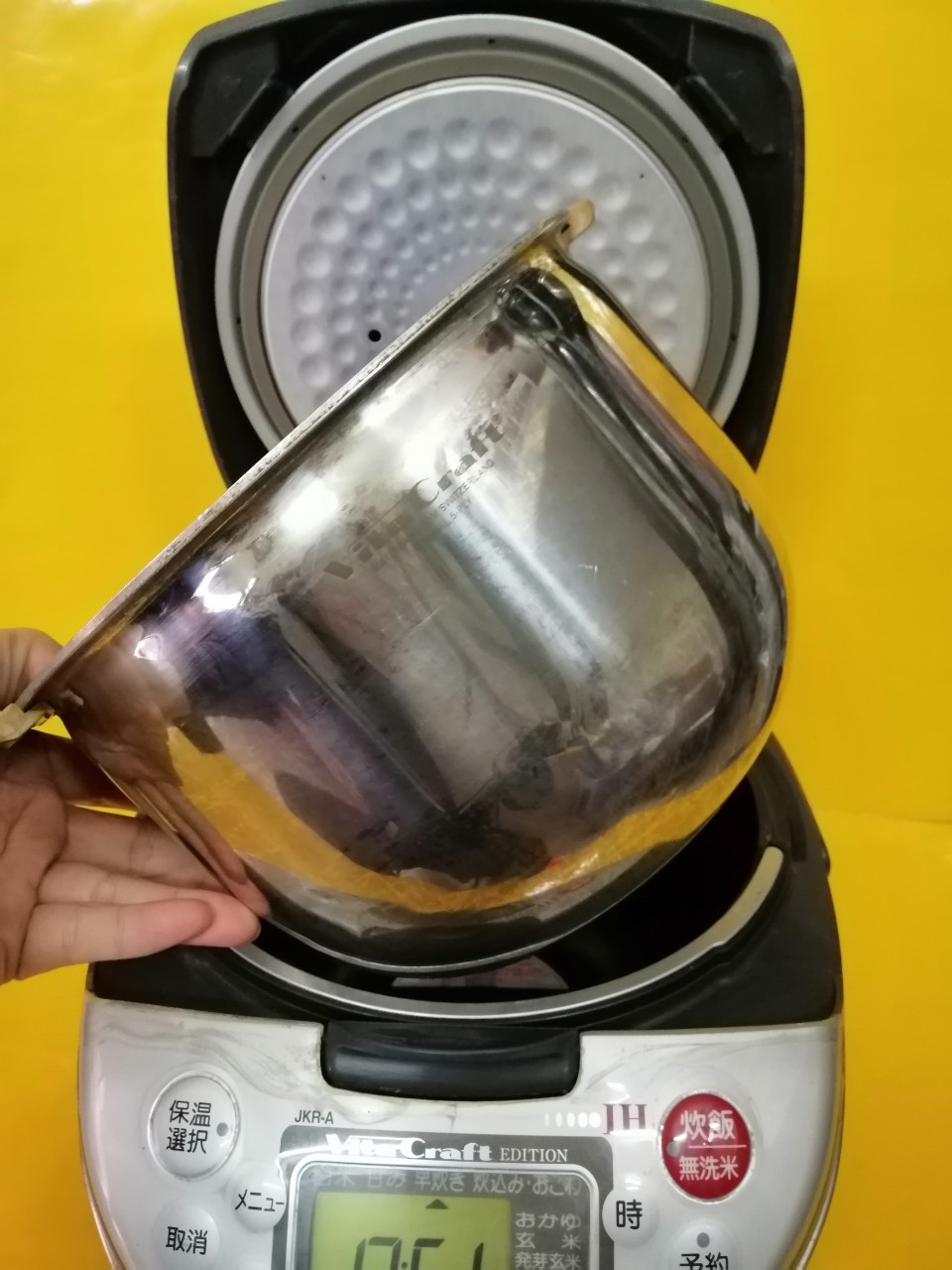 Nồi cơm nội địa Nhật Tiger JKR-A180 (1.8L)