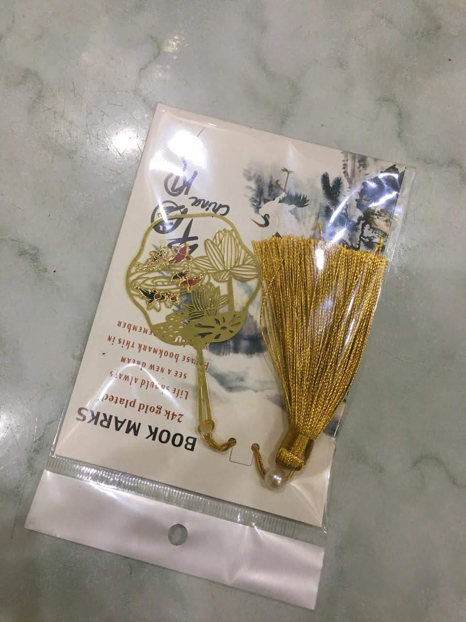 Bookmark chặn sách kim loại hình cây quạt