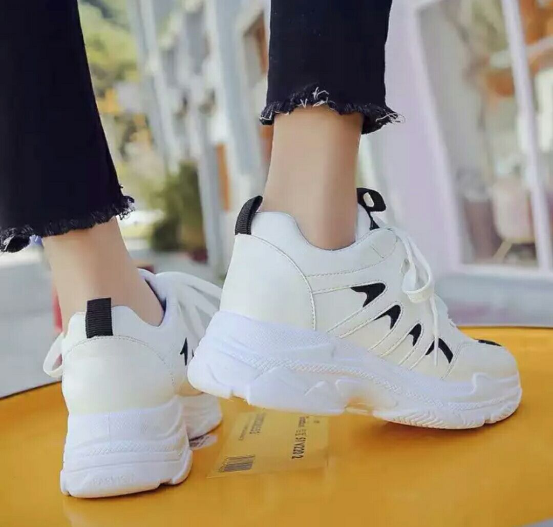 [HCM]giày thể thao nữ viền đen