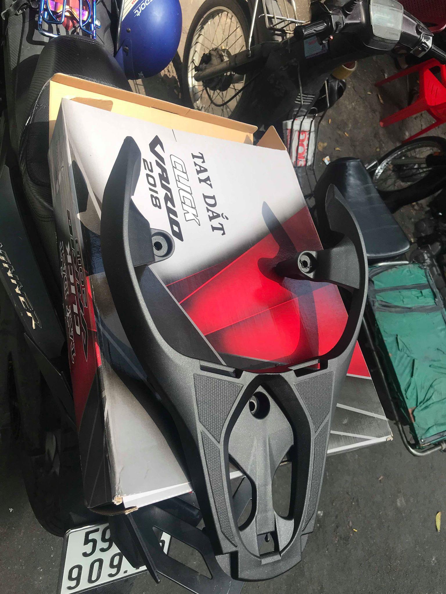 Cảng sau vario