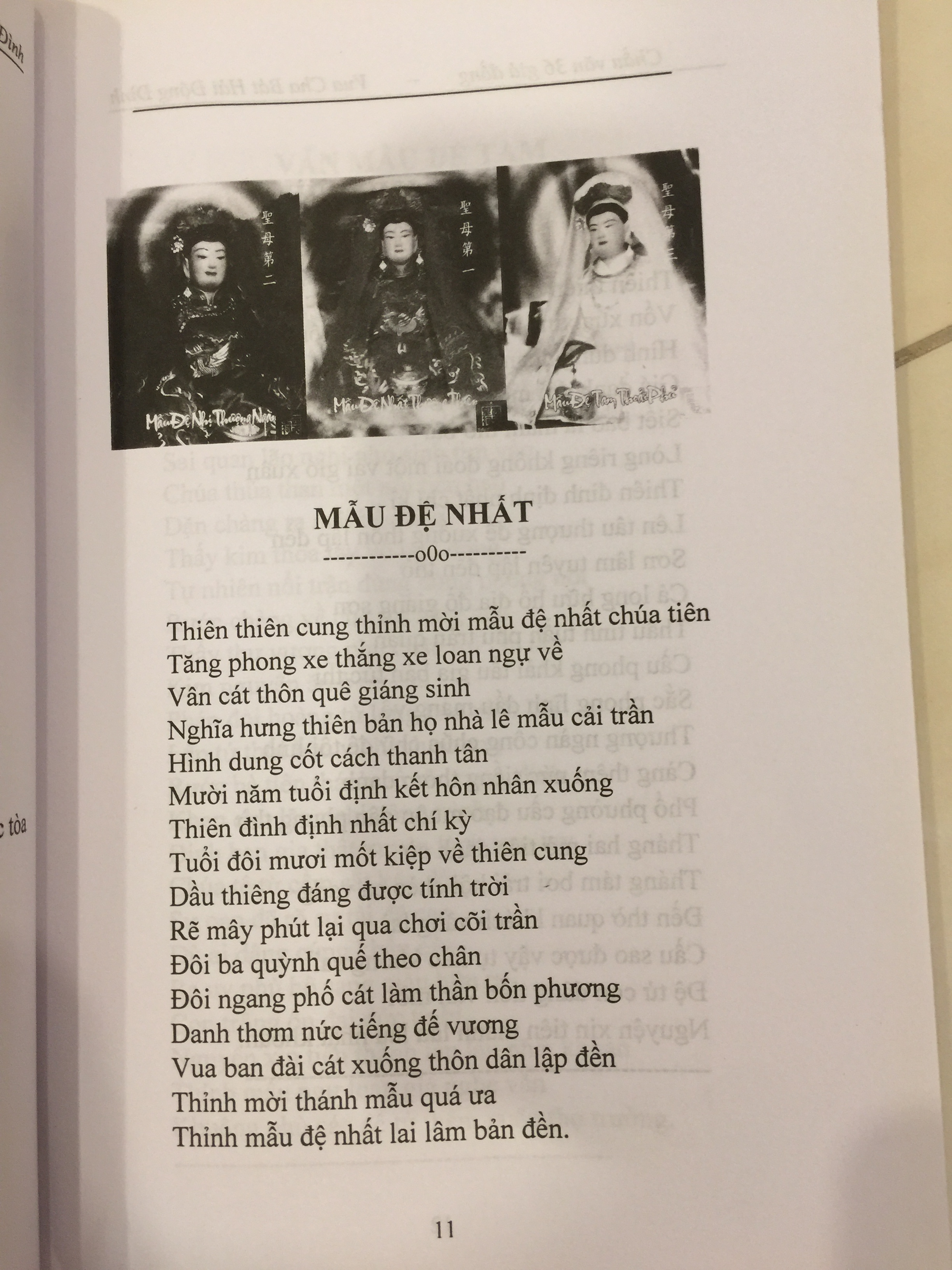 Sách Hát Văn 36 Giá Đồng