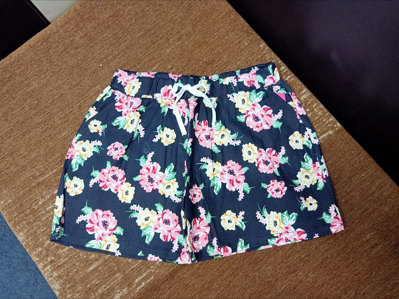 Quần Sọt Kaki Nữ Co Gĩan