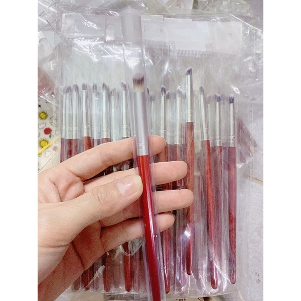 Cọ omber nail cán gỗ  dùng loang màu vẽ móng