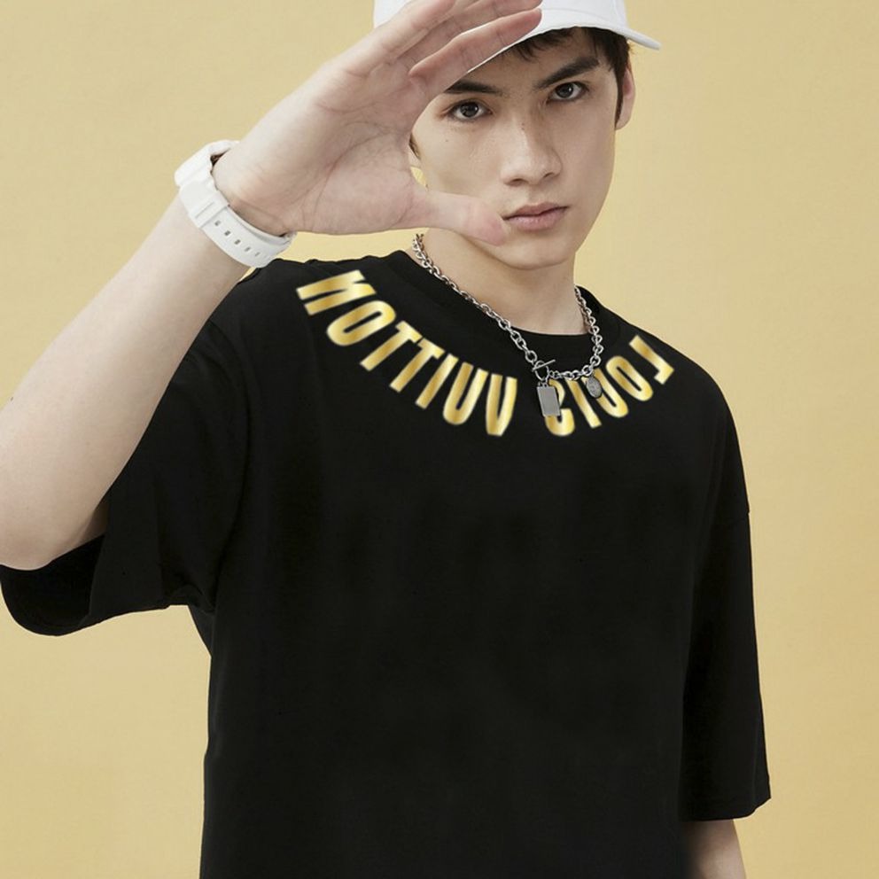 Áo thun TAY NGẮN Unisex Luon vuituoi in nhũ vàng