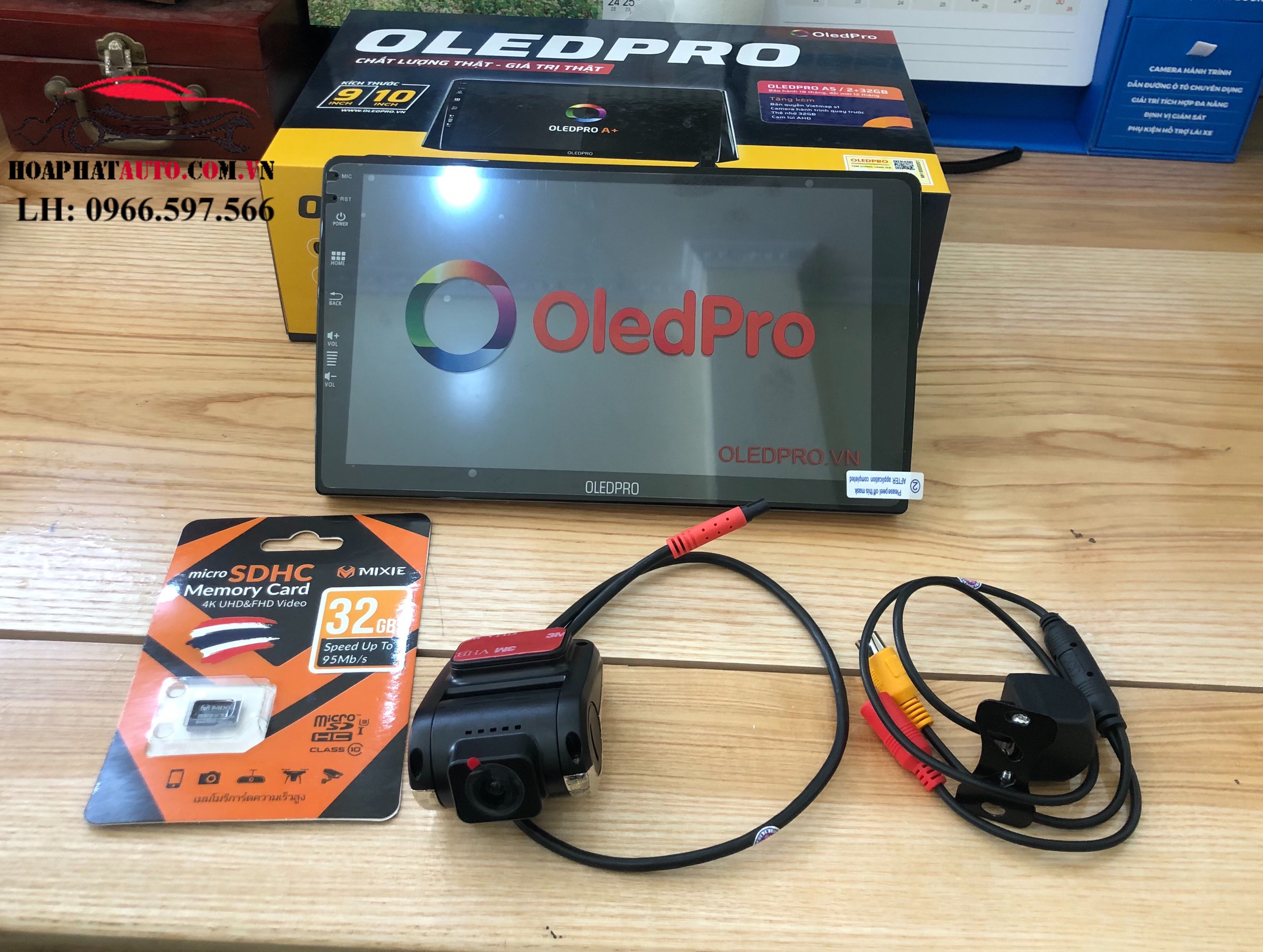 Combo Màn Android OLEDPRO A5 (Tặng Camera Trước - Lùi + Thẻ nhớ 32G)