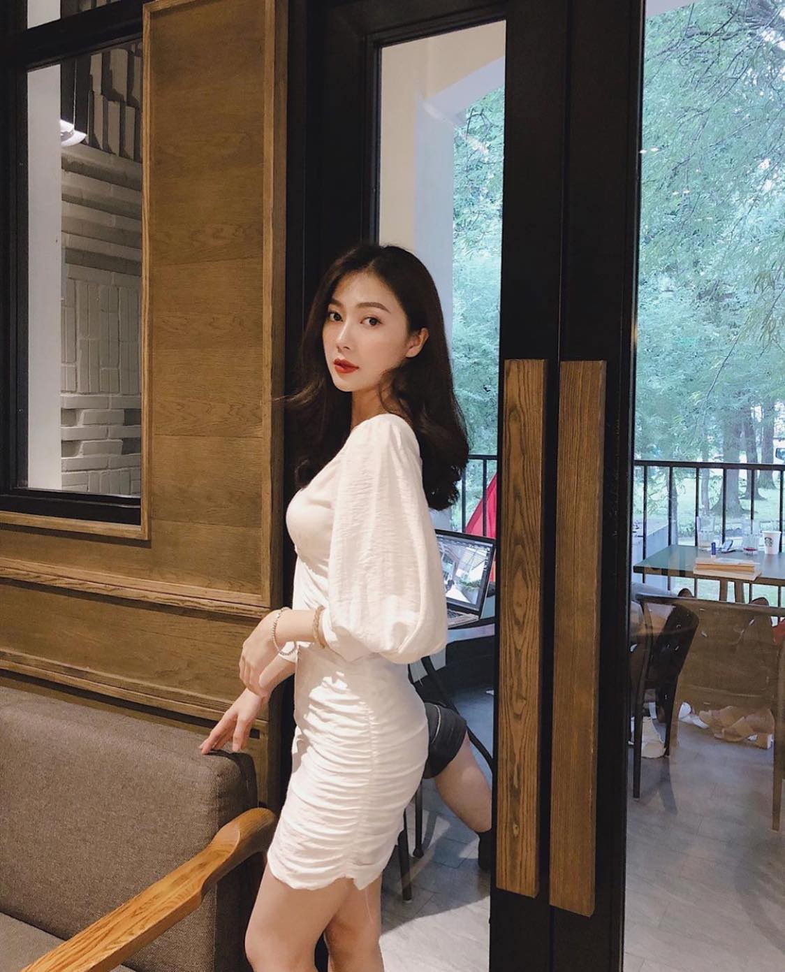 [HCM]Đầm Cổ Vuông Tay Phồng Thân Nhún CHICO (TRẮNG)
