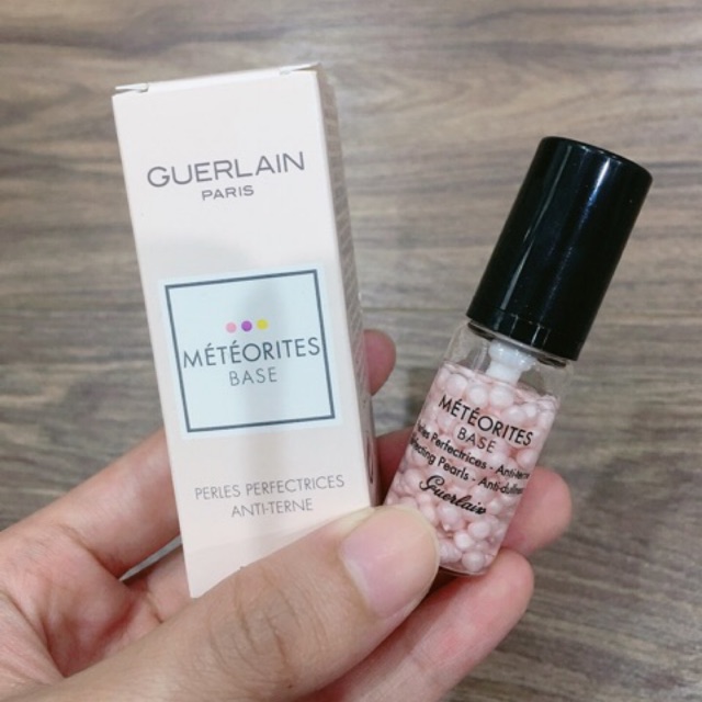 Lót trang điểm ngọc trai mini Guerlain