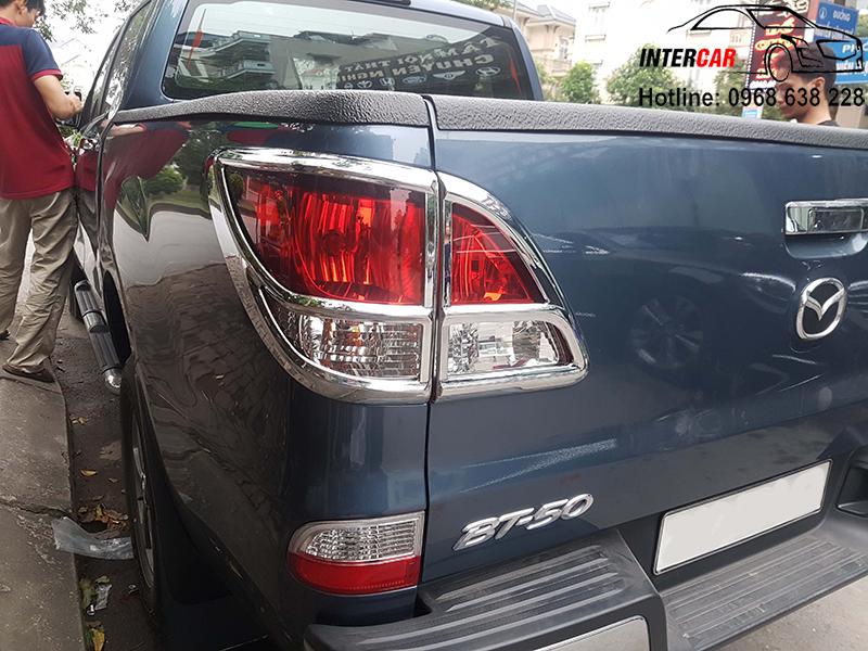 Ốp đèn hậu xe Mazda BT50