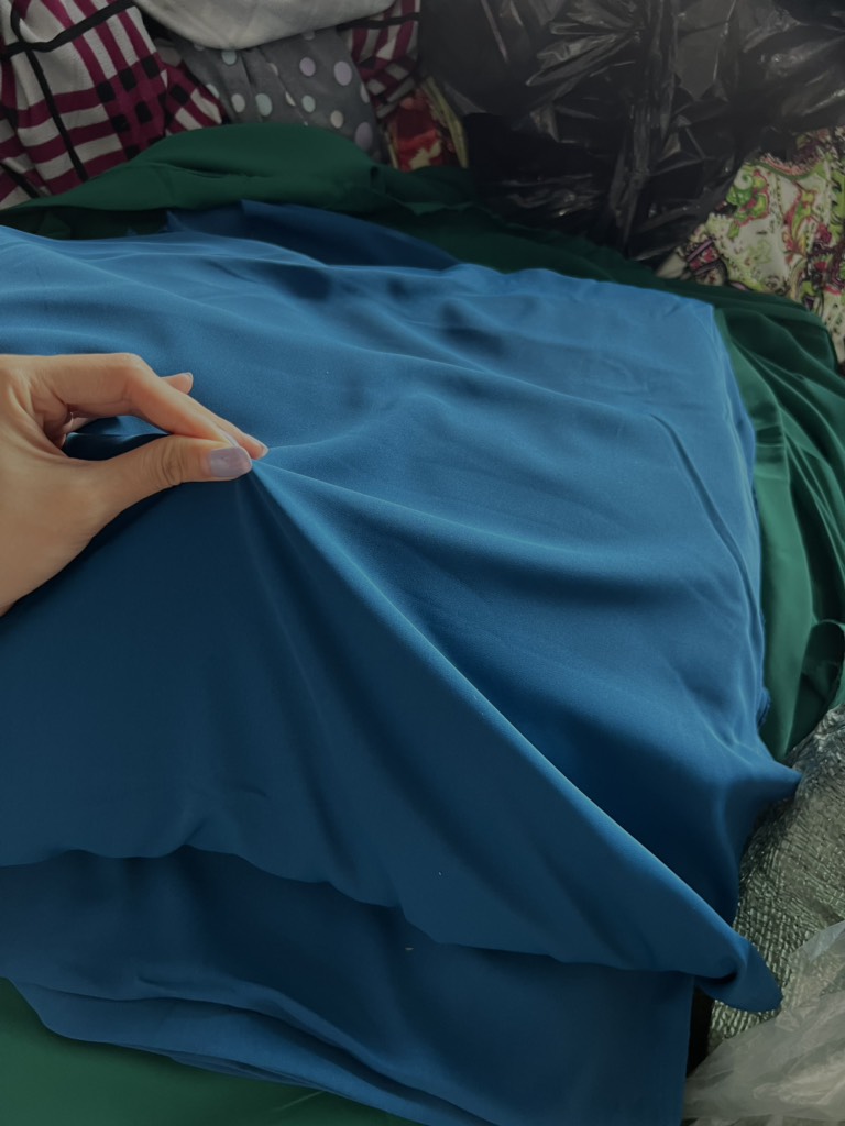VẢI LỤA MAY ÁO DÀI, BÀ BA,....GIÁ 1 MÉT TỚI.