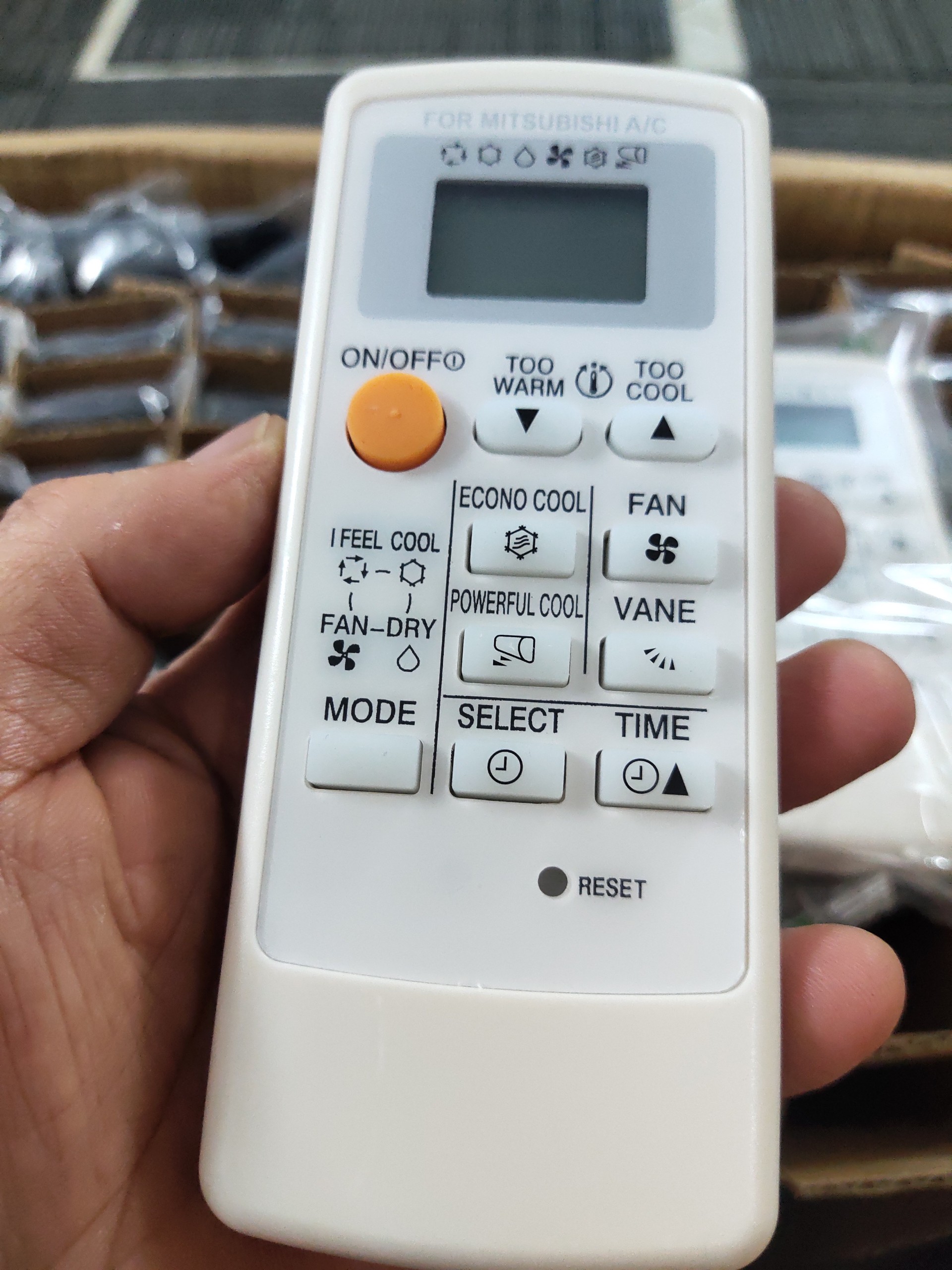 Remote Máy Lạnh Mitsubishi Inverter MP08B ( Mặt Trắng)_Bảo Hành Đổi Mới