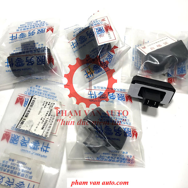 Đèn soi biển số Ford Transit hàng chính hãng giá tốt Phạm Văn Auto