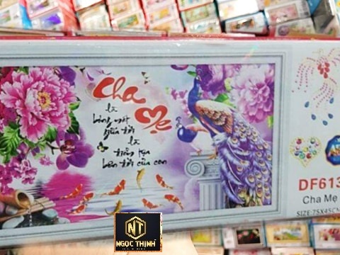 Tranh đính đá Cha Mẹ DF613 kt 75x45cm