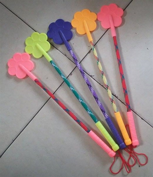 [Petto House gò vấp] Cây huấn luyện roi tét mông thú cưng, chó, mèo 45cm hình hoa nhiều màu sắc