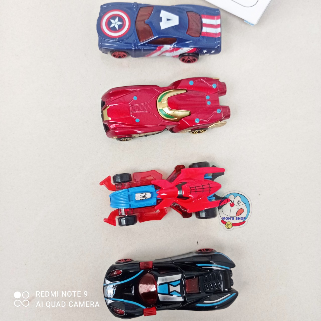 Đồ chơi set 4 chiếc xe sắt siêu anh hùng avengers