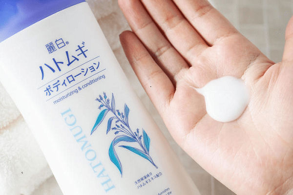 Sửa rửa mặt ý dĩ Hatomugi Nhật Bản