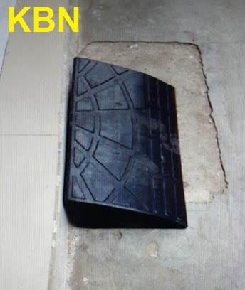 TẤM CAO SU KÊ BẬC THỀM CAO 15CM
