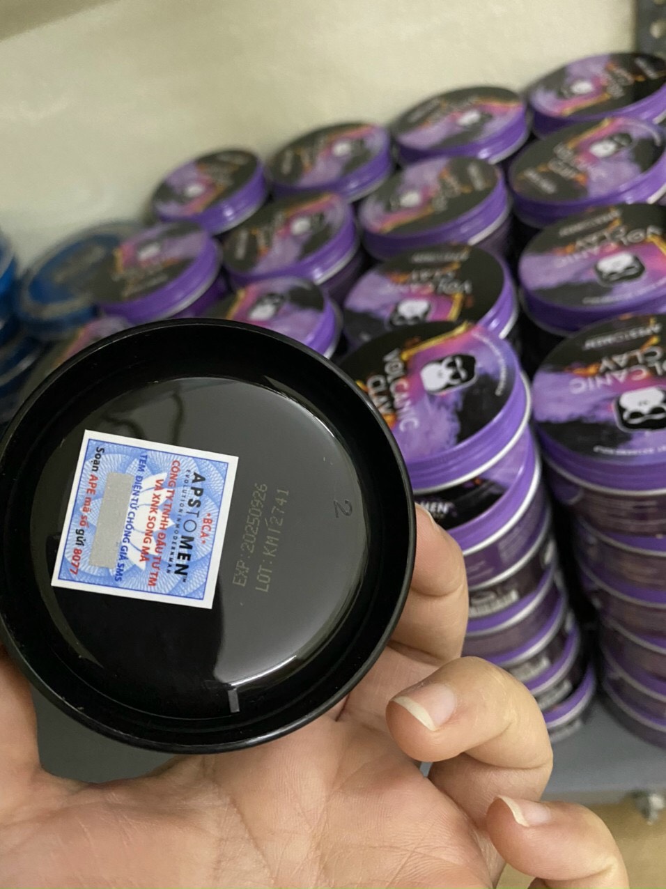 Sáp vuốt tóc Apestomen Volcanic Clay - Tặng Lược Tròn