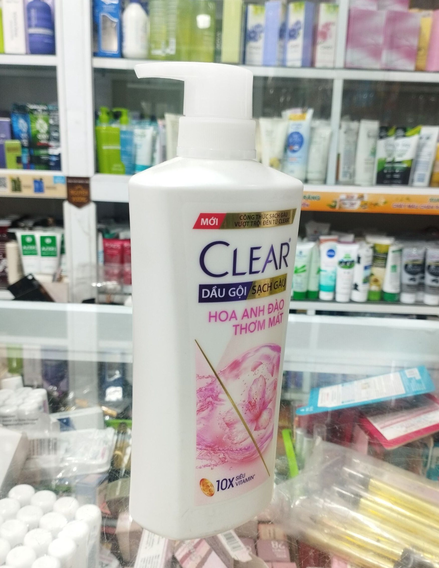 Dầu gội Clear hoa anh đào chai 630gr