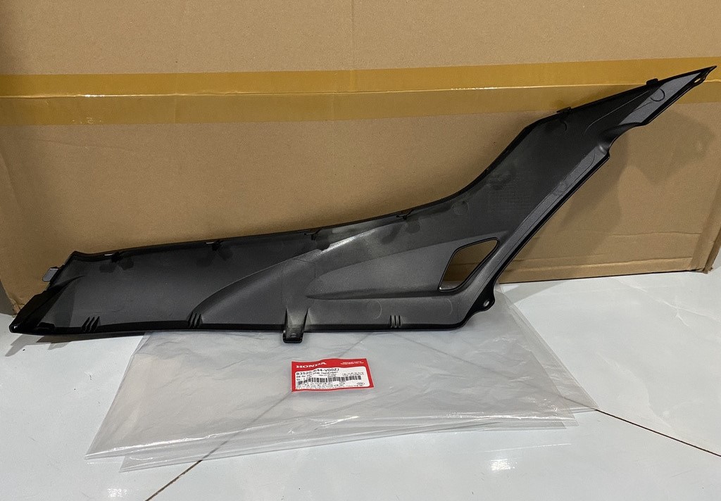 Front right floor/Right Vision 2014 to 2020 Black * in76 * genuine Honda.